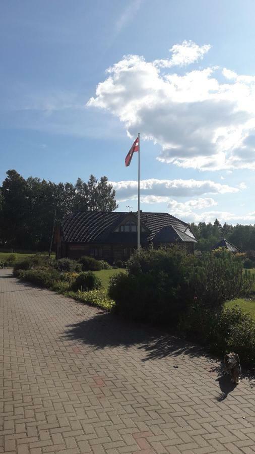 Lielkaibeni Hotel Vecpiebalga Bagian luar foto